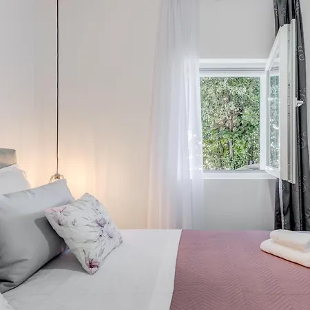 Apartment Asi For 4
